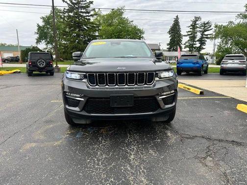 Baltic Gray Metallic Clearcoat 2024 Jeep Grand Cherokee 4xe Base
