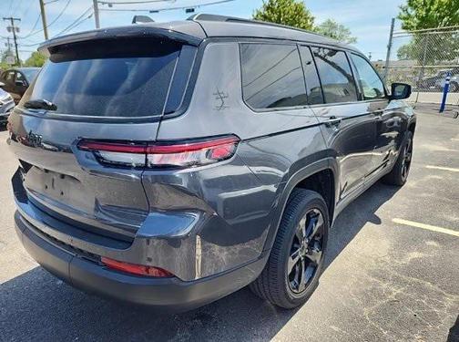2022 Jeep Grand Cherokee L Altitude