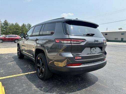 2022 Jeep Grand Cherokee L Altitude