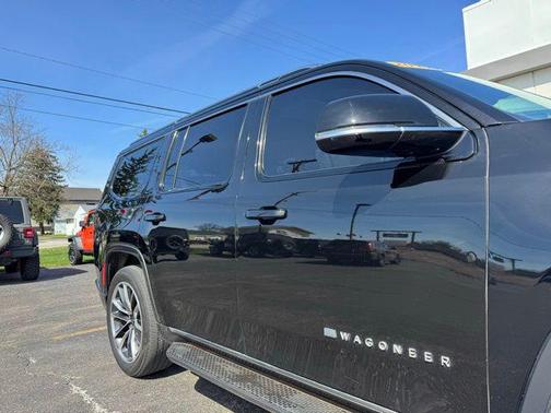 2022 Jeep Wagoneer Series II 4x4