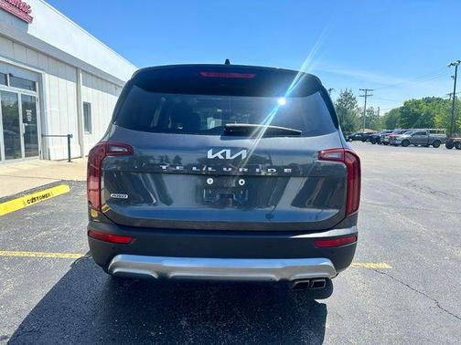 Gravity Grey 2022 Kia Telluride S