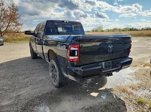 2022 RAM 2500 Big Horn Crew Cab 4x4 6'4' Box