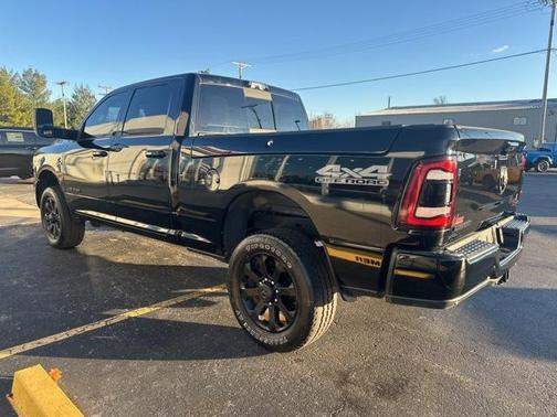 2022 RAM 2500 Big Horn Crew Cab 4x4 6'4' Box