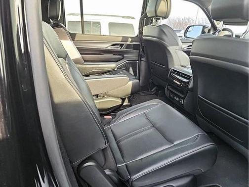 2023 Jeep Wagoneer Series II Carbide 4x4