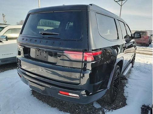 2023 Jeep Wagoneer Series II Carbide 4x4