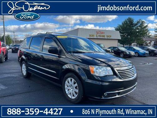2016 Chrysler Town & Country Touring