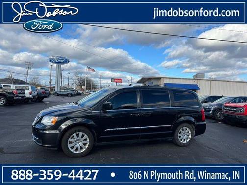 2016 Chrysler Town & Country Touring