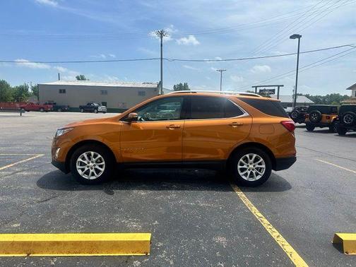 Orange Burst Metallic 2018 Chevrolet Equinox LT
