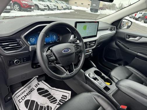 2025 Ford Escape Platinum