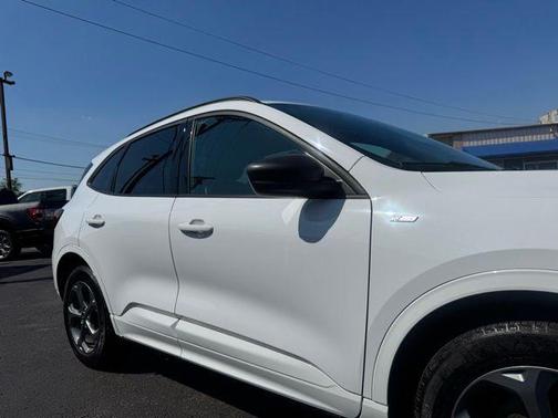 Oxford White 2023 Ford Escape ST-Line