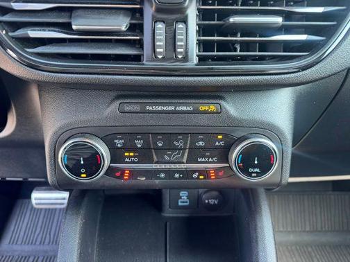 Oxford White 2023 Ford Escape ST-Line