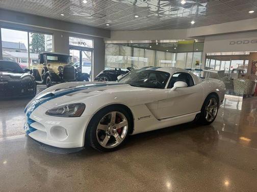 Viper White Clearcoat/Black Soft Top 2009 Dodge Viper SRT10