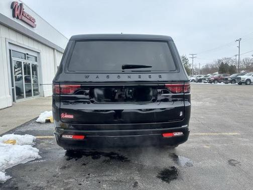 2022 Jeep Wagoneer Series III Carbide 4x4