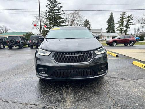 2021 Chrysler Pacifica Touring