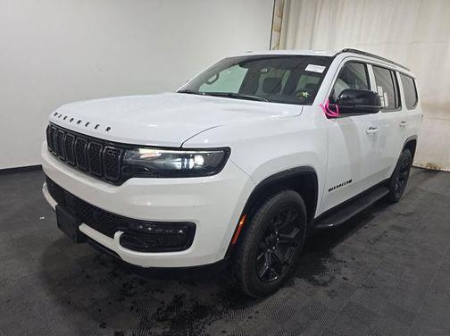 Bright White Clearcoat 2024 Jeep Wagoneer Series II Carbide