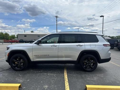 2025 Jeep Grand Cherokee L Altitude