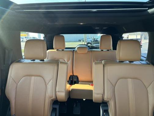 2022 Ford Expedition Max Platinum