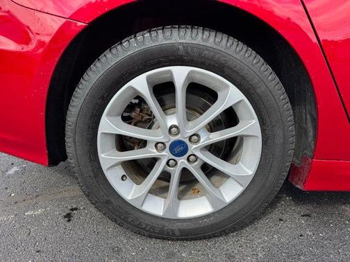 Rapid Red Metallic Tinted Clearcoat 2020 Ford Fusion Hybrid SEL