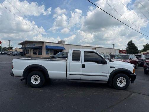 Oxford White Clearcoat 2000 Ford F-250 XLT