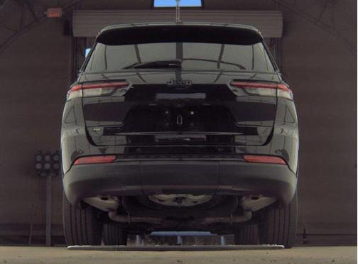 2022 Jeep Grand Cherokee L Altitude