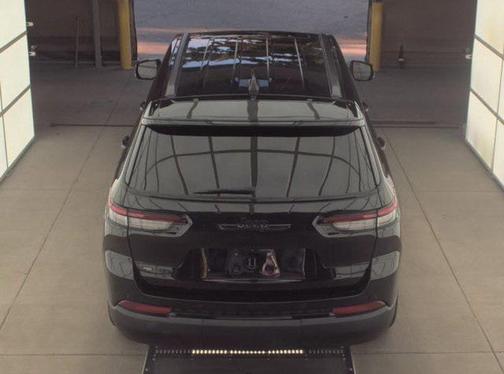 2022 Jeep Grand Cherokee L Altitude