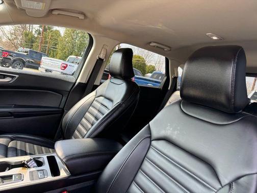 Atlas Blue Metallic 2024 Ford Edge SEL