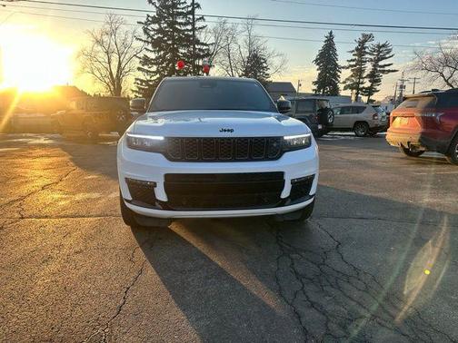 2023 Jeep Grand Cherokee L Summit Reserve
