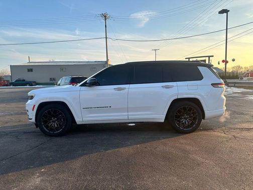 2023 Jeep Grand Cherokee L Summit Reserve