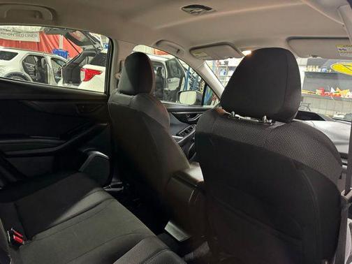 Crystal Black Silica 2017 Subaru Impreza 2.0i