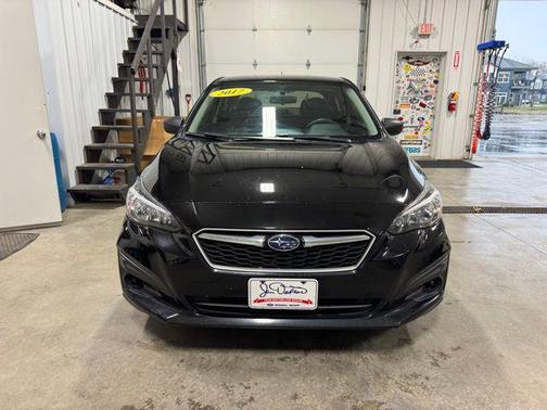 Crystal Black Silica 2017 Subaru Impreza 2.0i