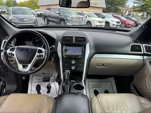 Gray 2014 Ford Explorer XLT