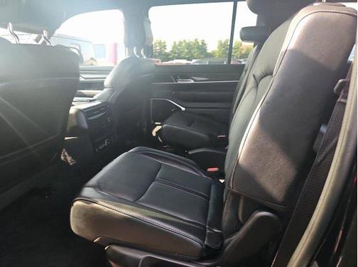 2022 Jeep Wagoneer Series III 4x4