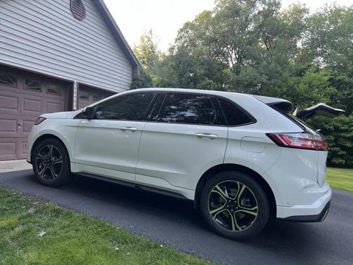 2022 Ford Edge ST