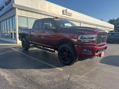 2024 RAM 2500 Laramie Crew Cab 4x4 6'4' Box