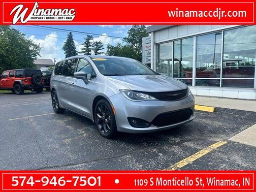 Billet Silver Metallic Clearcoat 2018 Chrysler Pacifica Touring Plus