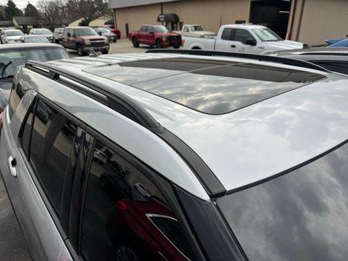 Iconic Silver Metallic 2021 Ford Explorer ST