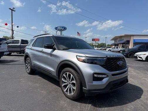 Iconic Silver Metallic 2021 Ford Explorer ST