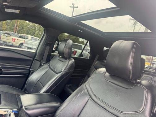 Iconic Silver Metallic 2021 Ford Explorer ST