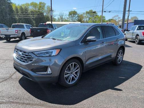 Carbonized Gray Metallic 2024 Ford Edge Titanium