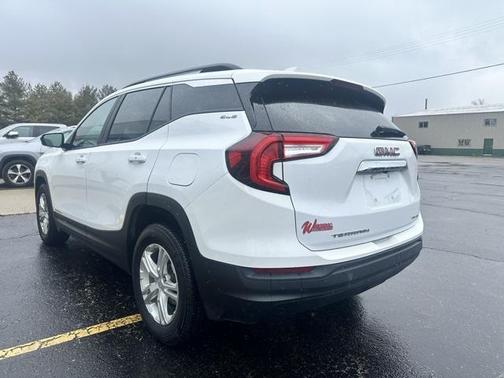 2023 GMC Terrain SLE