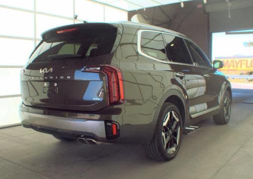 Moss 2025 Kia Telluride S