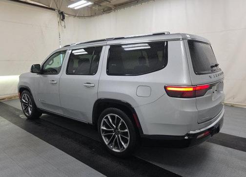 Silver Zynith 2022 Jeep Wagoneer Series III
