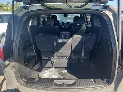 2020 Chrysler Pacifica Touring-L Plus