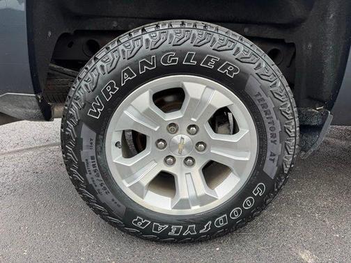 Graphite Metallic 2017 Chevrolet Silverado 1500 2LT