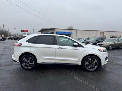 2019 Ford Edge ST
