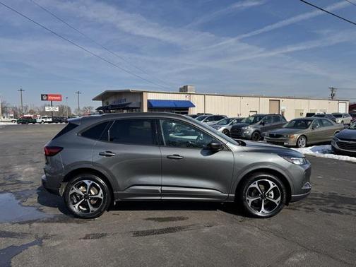 2023 Ford Escape ST-Line Select