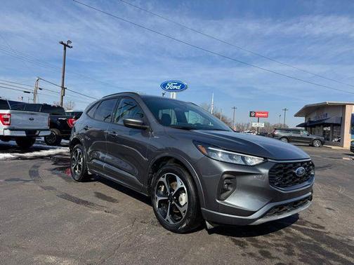 2023 Ford Escape ST-Line Select