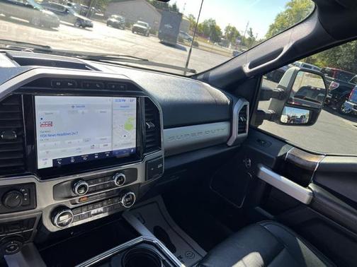 2022 Ford F-350 Lariat