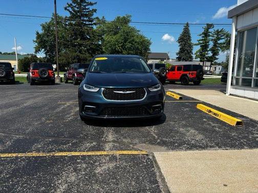 Fathom Blue Pearlcoat 2023 Chrysler Pacifica Hybrid Limited