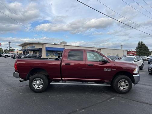 2017 RAM 2500 Tradesman Crew Cab 4x4 6'4' Box